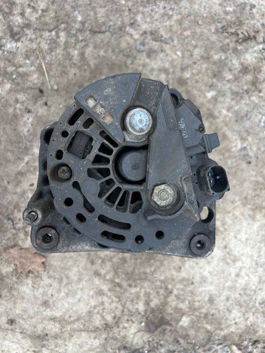 Генератор Фольксваген Т-4 2.5 Нового образца