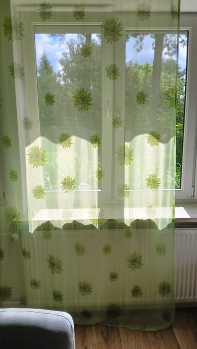 Zjawiskowe ,delikatne firany w kwiaty