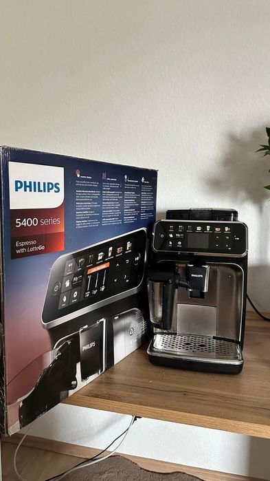 ТОП!  Кавомашина Philips 5400