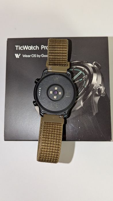 Продам смарт-годинник Mobvoi TicWatch pro 3 GPS