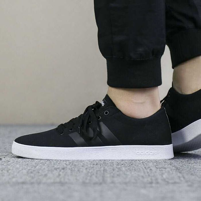 Nowe Buty ADIDAS EASY VULC 2.0 Eur 40 2/3 Męskie Oryginalne Trampki