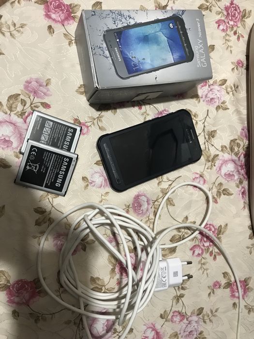 Samsung galaxy 3 plus dwie baterie sprawny