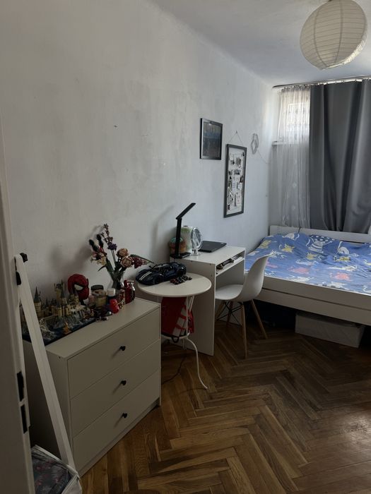 Pokój w samym centrum Warszawy, Rondo ONZ