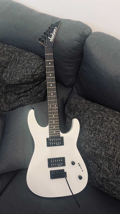 Jackson Guitarra Eléctrica JS11 Dinky AH White