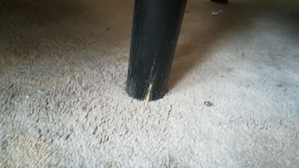 Poltrona preta usada