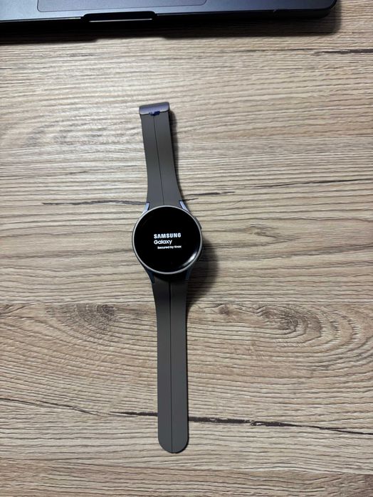 Galaxy Watch 5 Pro Titan