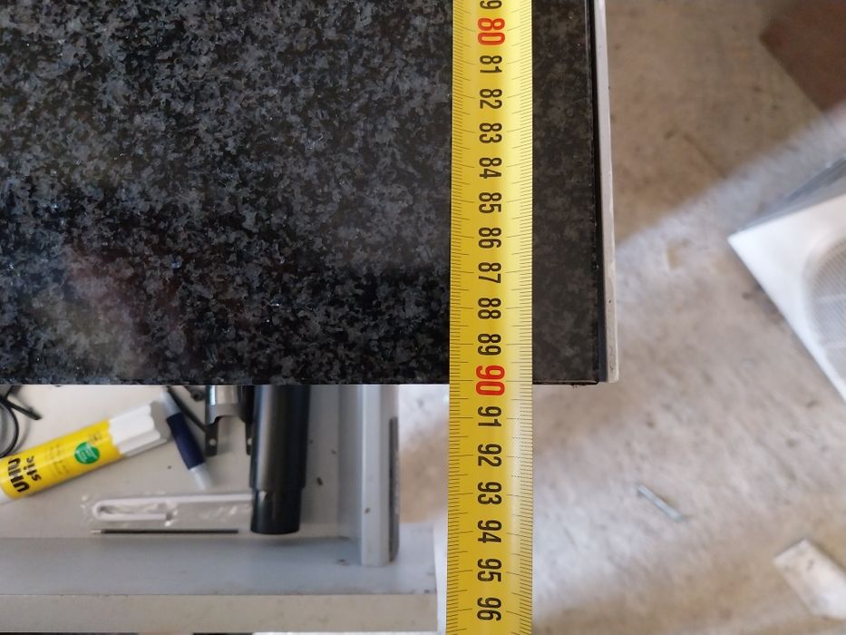 Móvel de gavetas para PC