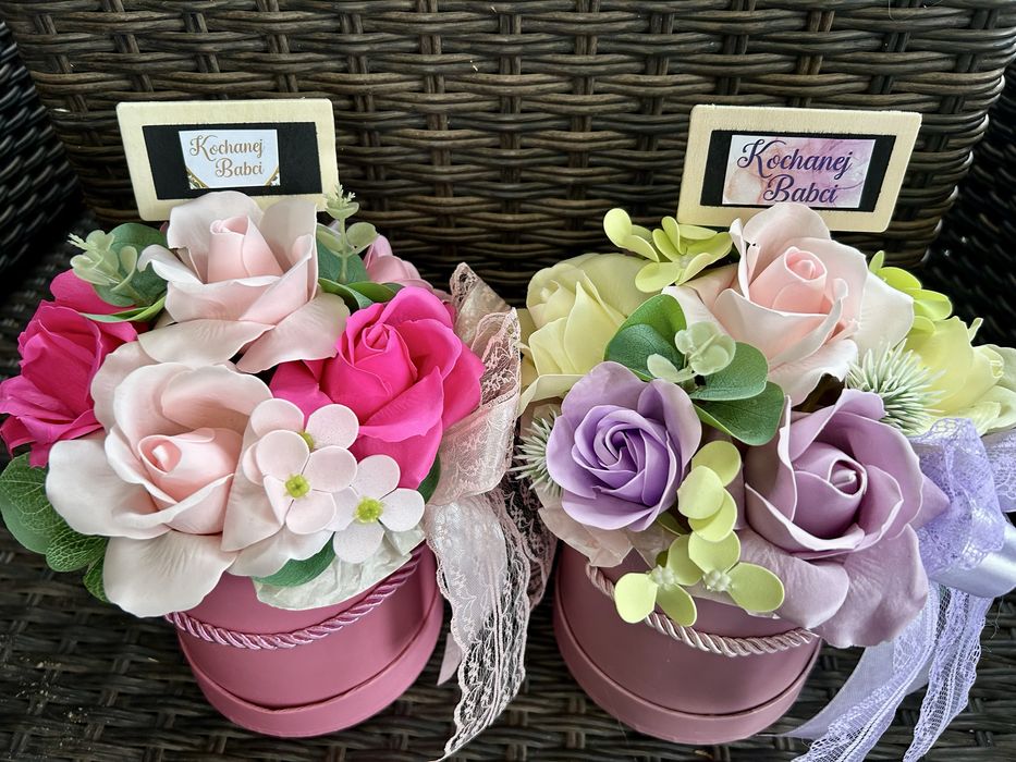 Kompozycje z kwiatów mydlanych flowerboxy na różne okazje