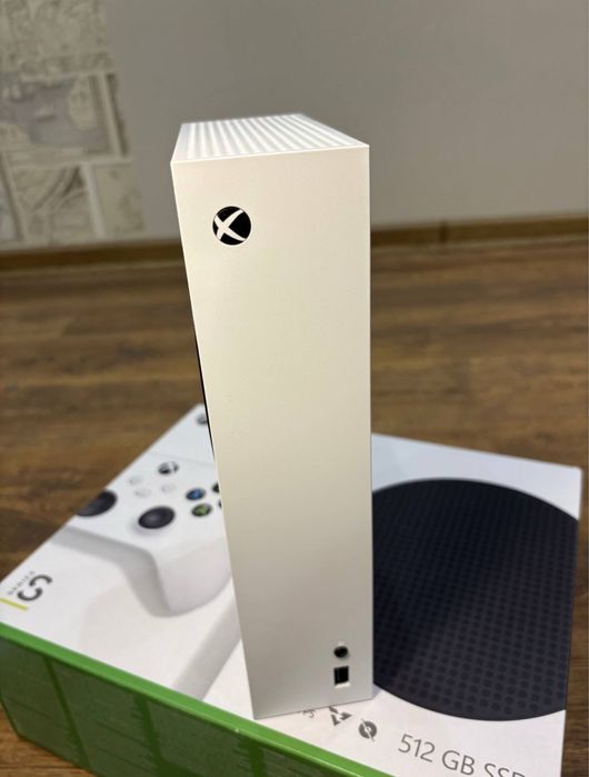 XBOX series S нова