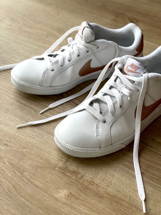 Шкіряні кеди Nike білі 39, 25см шкіра