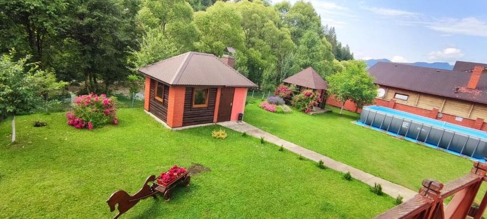 Будинок без господарів з басейном на 13 осіб