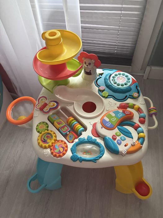 Stolik edykacyjny  dla dziecka