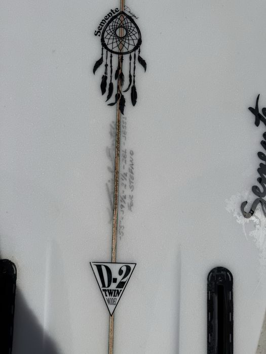 Semente D2 surfboard twin