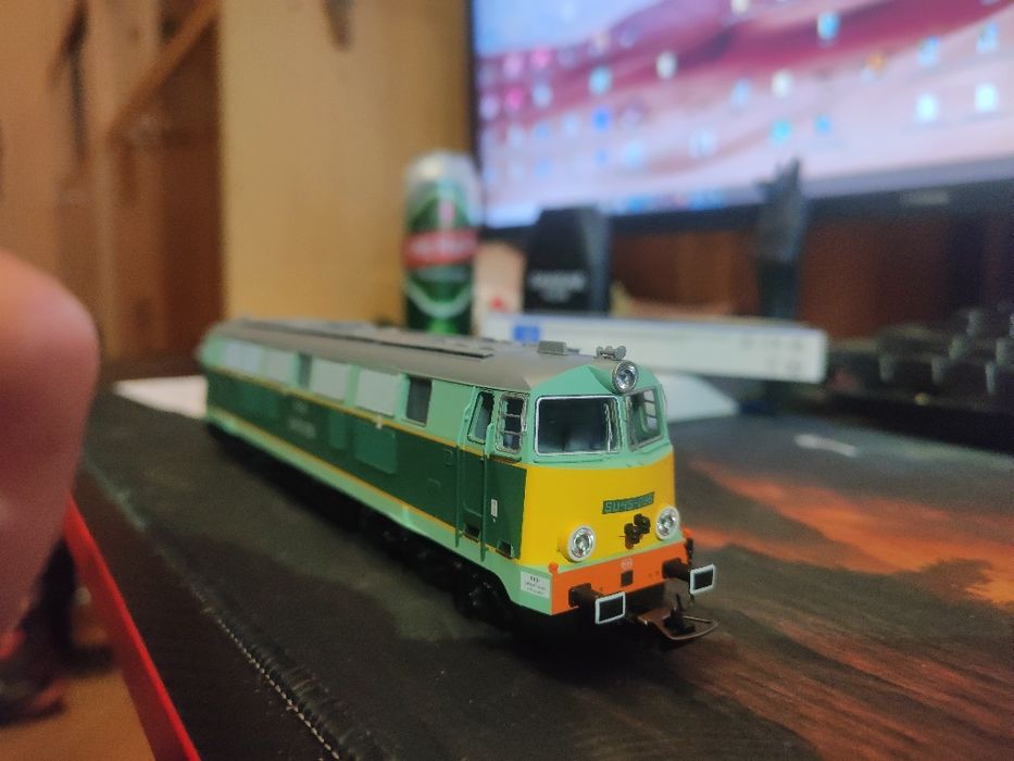 Lokomotywa spalinowa PIKO H0 SU45 PKP
