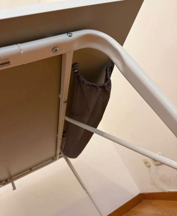 Secretária IKEA – Bom Estado