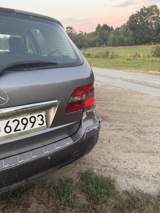 Mercedes Benz B klasa B180