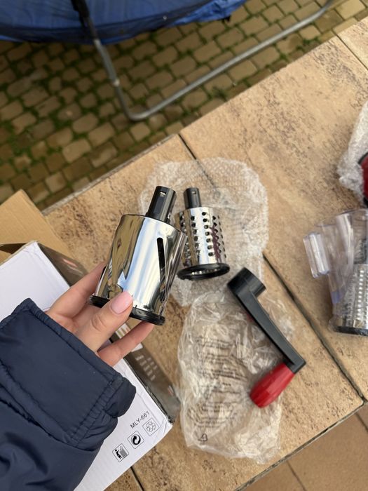 Торга нет, пересылаем. Все детали есть. Олх тоже пересылаем.