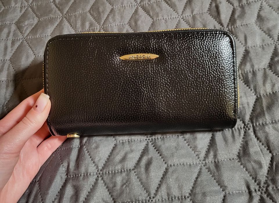 Женские кошельки