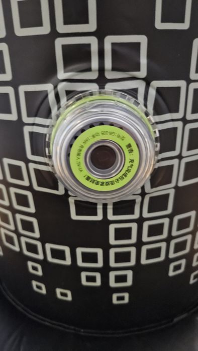 Sprzedam stojący worek bokserski.