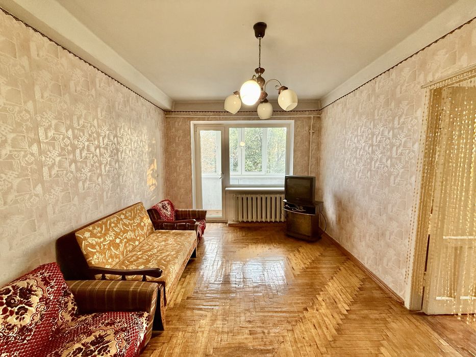 Продаж 2 кімнатної квартири вул. Патріотична