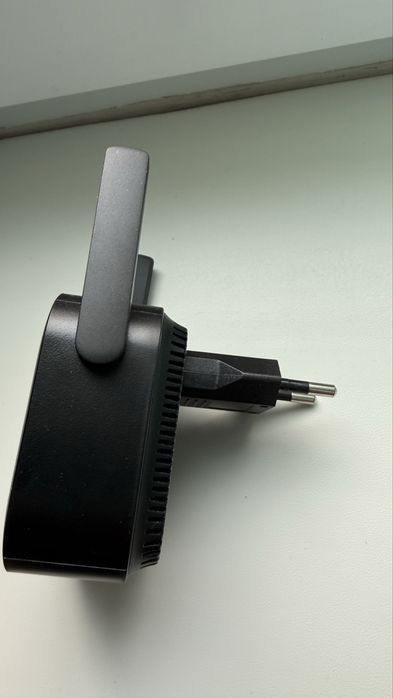 Ретранслятор Xiaomi Mi WiFi Range Extender Pro