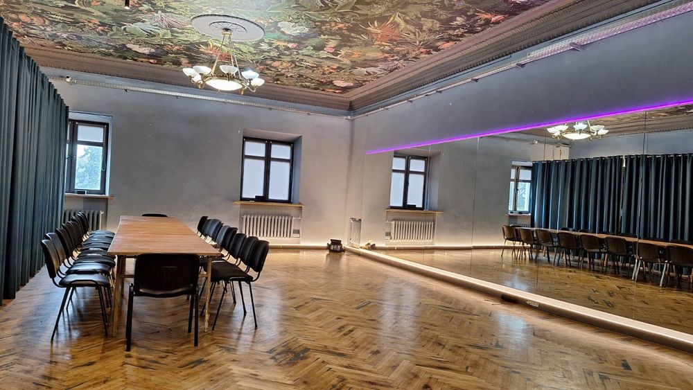 2 хв МАЙДАН Оренда Танцювальних Залiв. Хрещатик