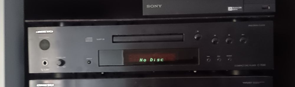 Odtwarzacz CD ONKYO C-7030