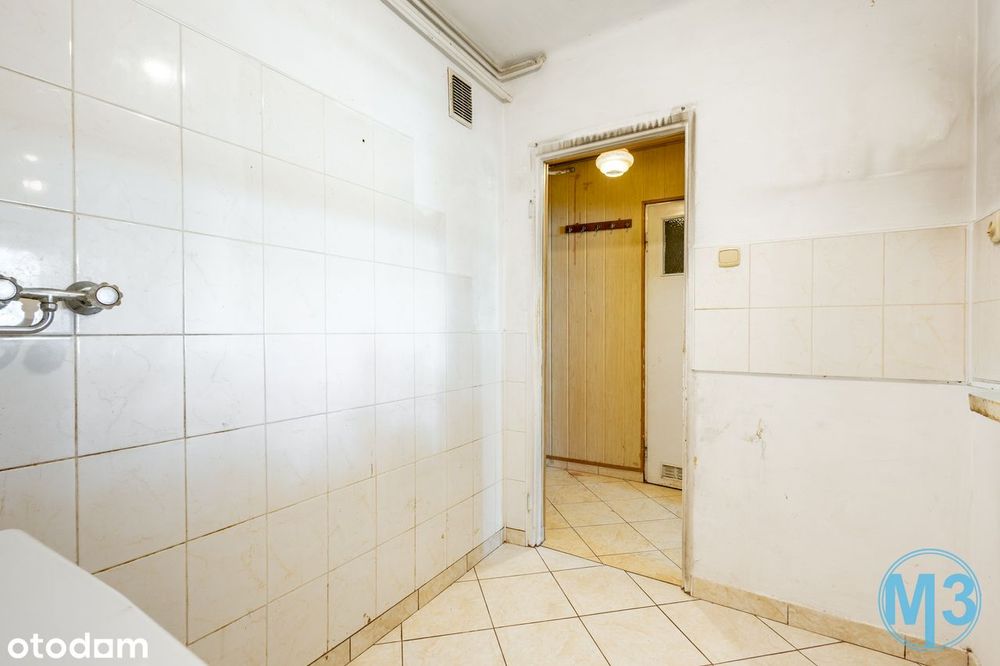 Zainwestuj w centrum! 34 m² do remontu, 2. piętro, niski czynsz.