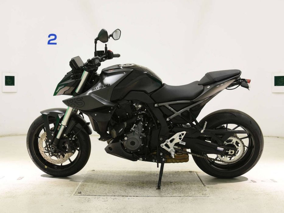 Suzuki GSX-8S из Японии