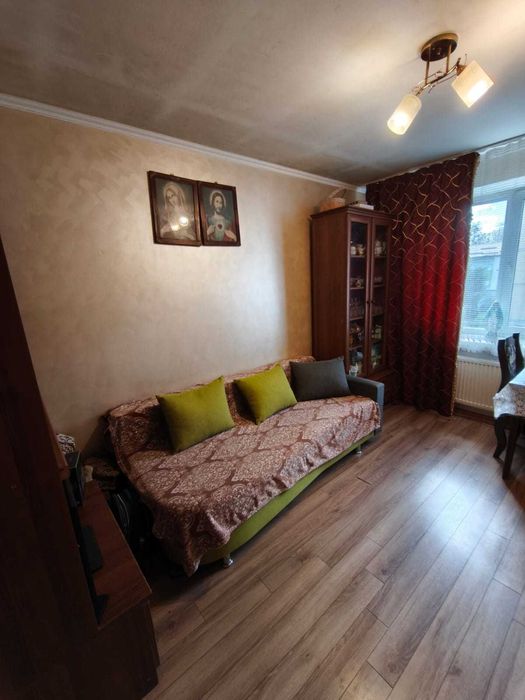 Продаж 2-к. квартири з ремонтом 35.5/29.5/6м² м.Винники 46999$