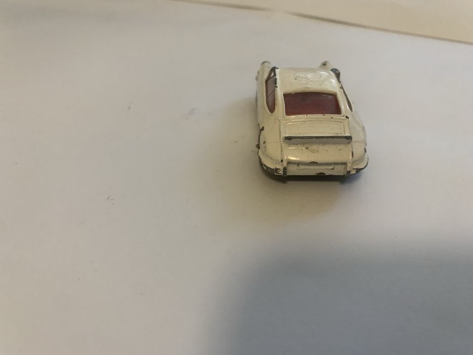 Коллекционная модель машинки Porsche Carrera