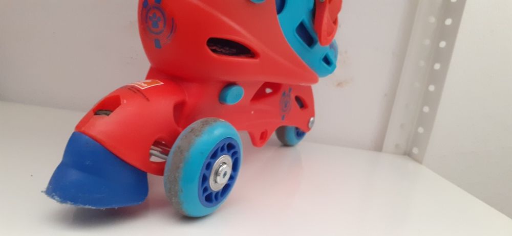 Patins patrulha pata