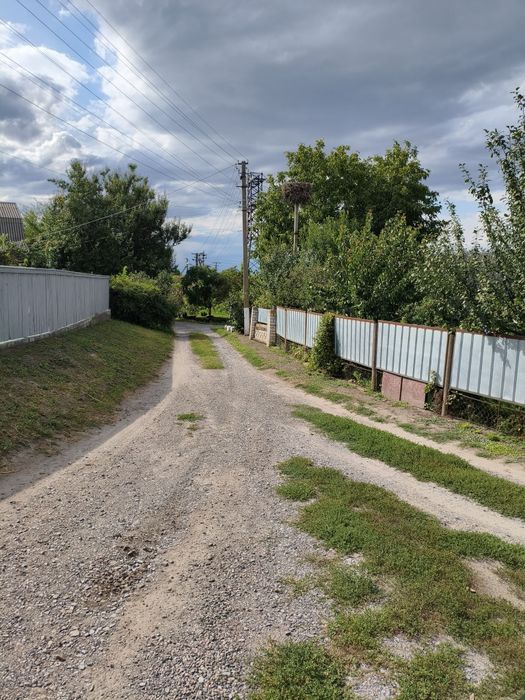 Продається будинок біля річки в селі Слобода.