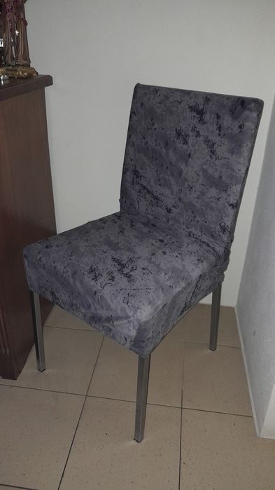 Cadeirão em Pele Branca ( ofereço a capa )