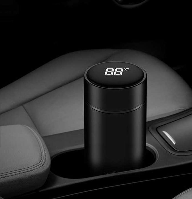 Nowy termos podróżny z ekranem LED na kawę herbatę