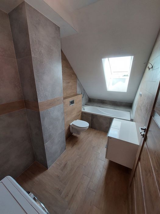 Płytkarz glazurnik kafelkarz remont domu  panele podłogowe