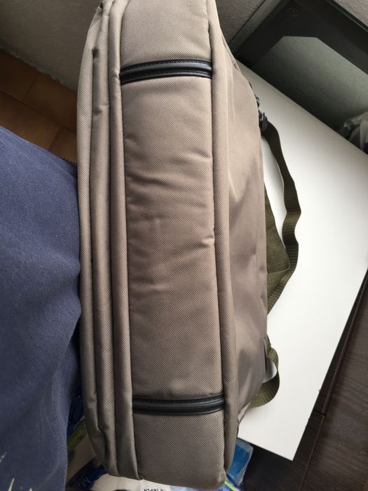 Samsonite Laptop Bag / Pouch / Backpack64297622893057124