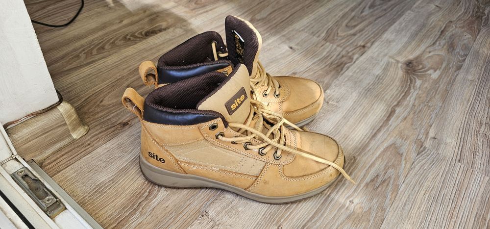 SITE buty męskie rozmiar 41 wkładka 26,5cm stan na zdjęciach