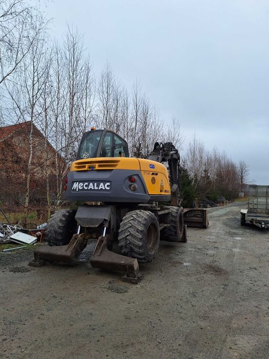 Wynajem koparki z operatorem , prace ziemne , usługi koparką , koparka