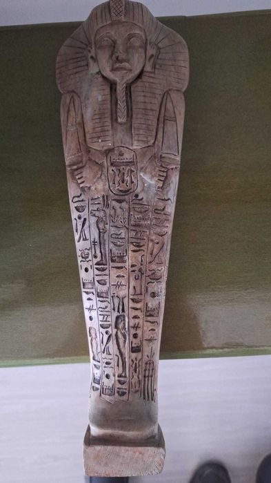 Escultura Egípcia em Alabastro