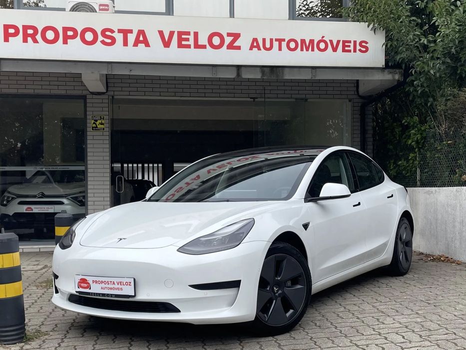 Tesla Model 3 Standard Range Plus RWD