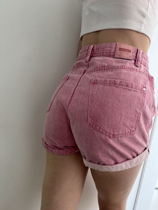 Spodenki szorty rozowe wysoki stan Bershka