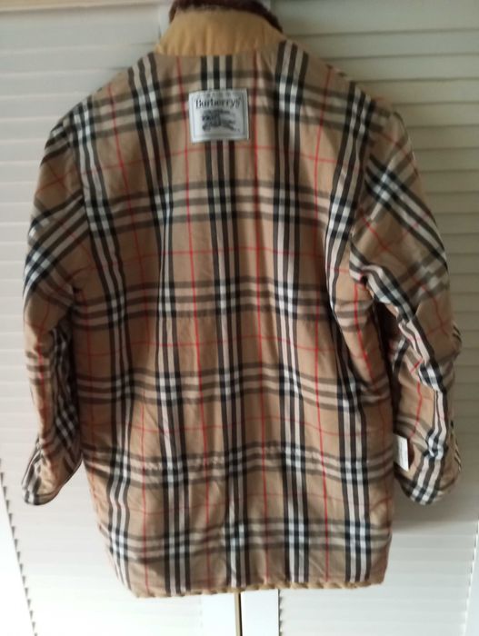 Casaco Burberrys com gola amovível