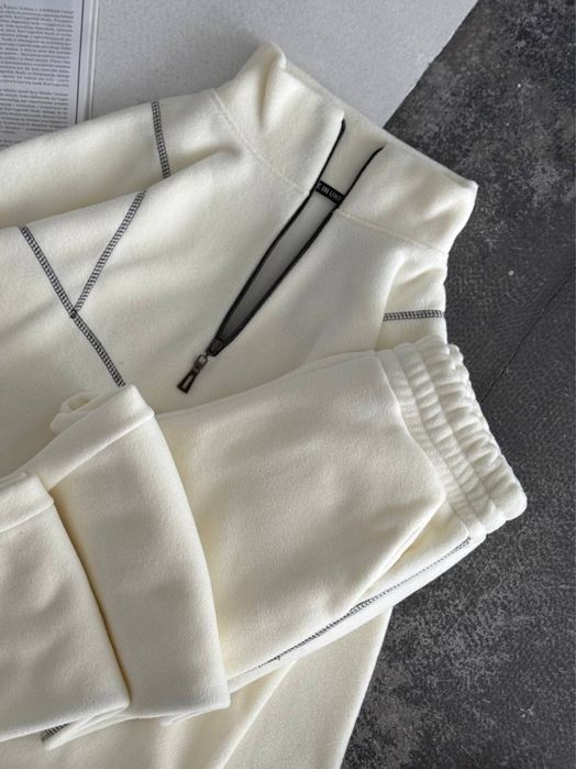 Жіночий флісовий костюм