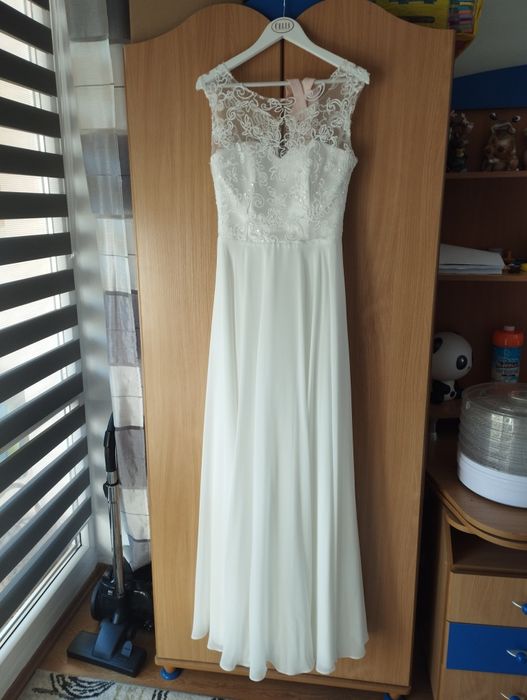 Suknia ślubna r. 36/38