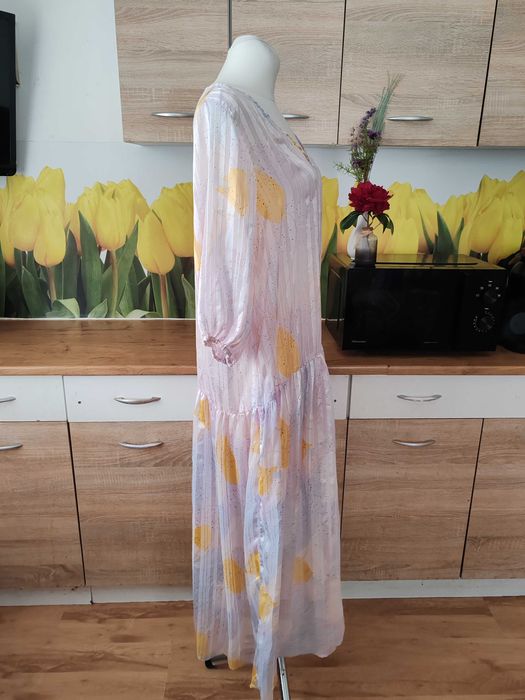 Ciekawa lekka plisowana sukienka VRS rozmiar ok 46/48 poliester