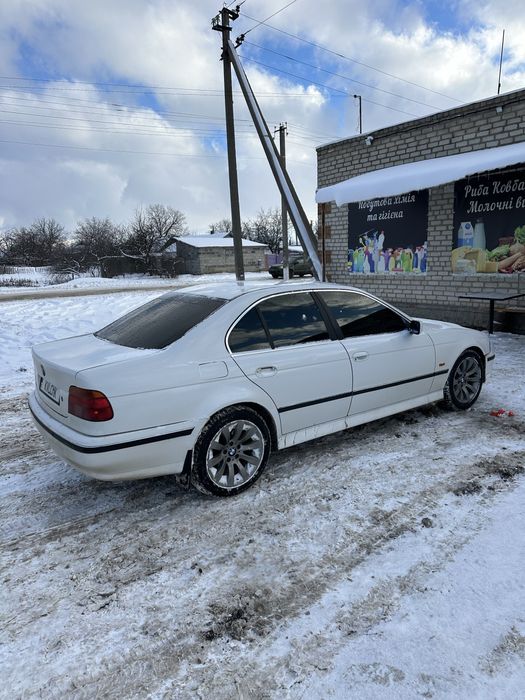 Продам BMW е39 в нормальному стані