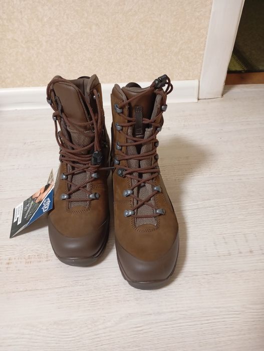 Продам Берці нові