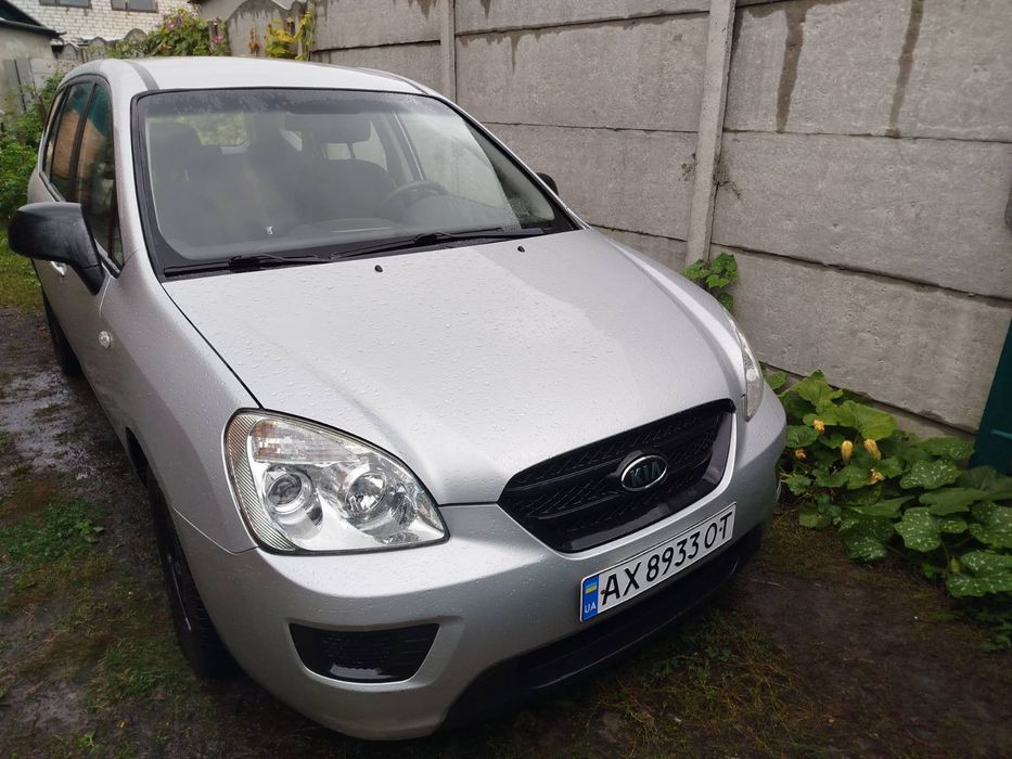 Продам авто KIA Carenc