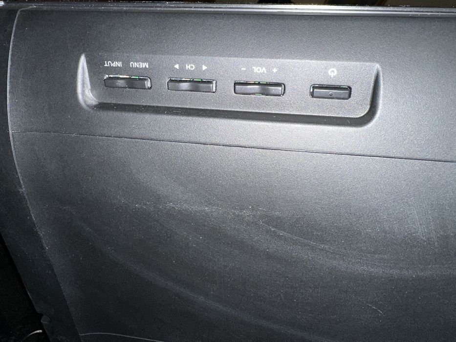 Телевизор   DSM без сиарт тв